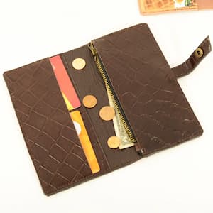Handmade leather wallet for women