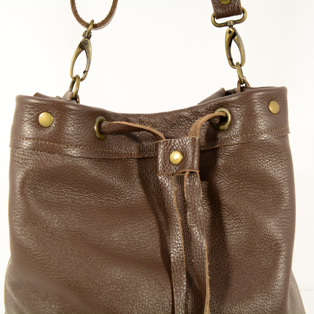 Кафява кожена трансформираща се раница в чанта 3 в 1 - Nadin's Leather Studio