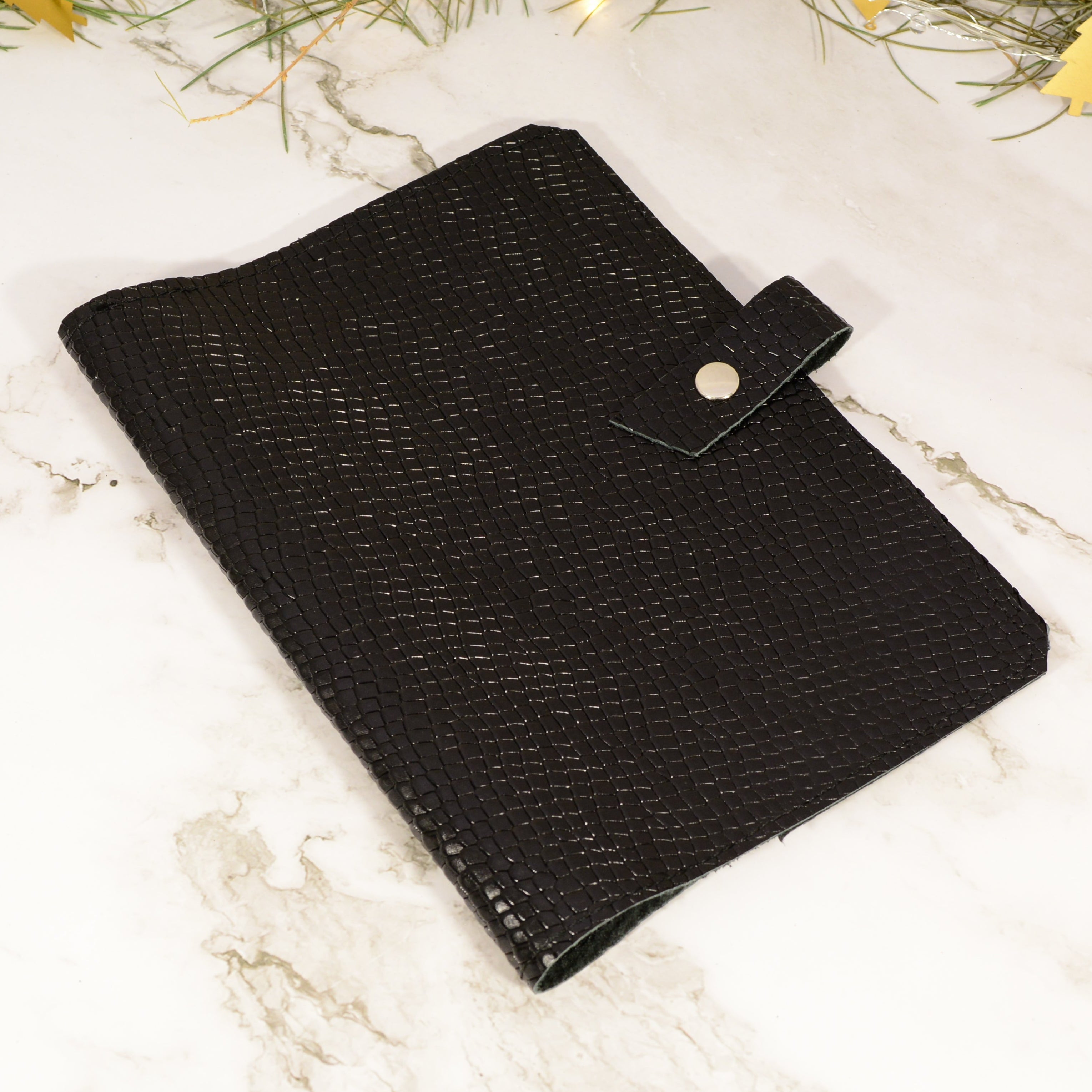 Leather A5 Journal Cover | 8 Textures, Engraving Option, Handmade - Nadin's Leather Studio