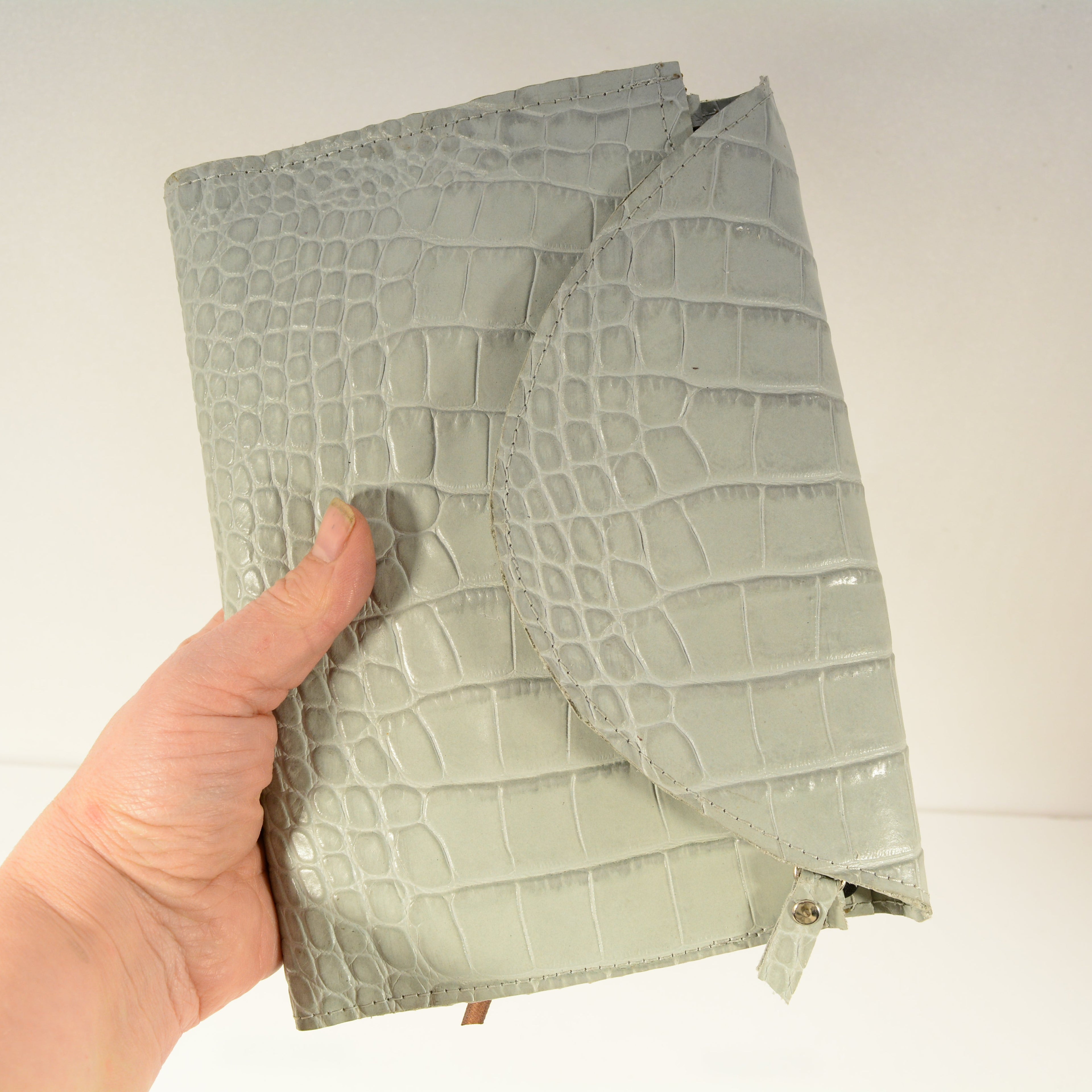 Leather Planner Organiser – Crocodile Emboss, Refillable, Handmade - Nadin's Leather Studio