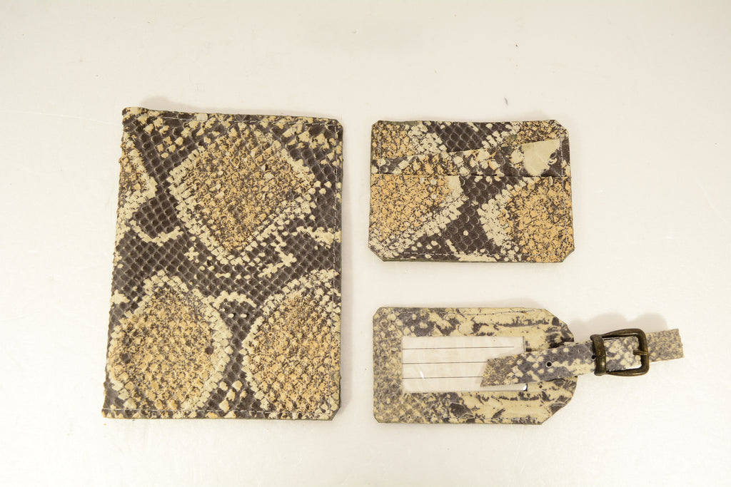 Leather Travel Set 3-in-1 | Passport Cover, Card Holder & Luggage Tag, Handmade - Nadin's Leather Studio