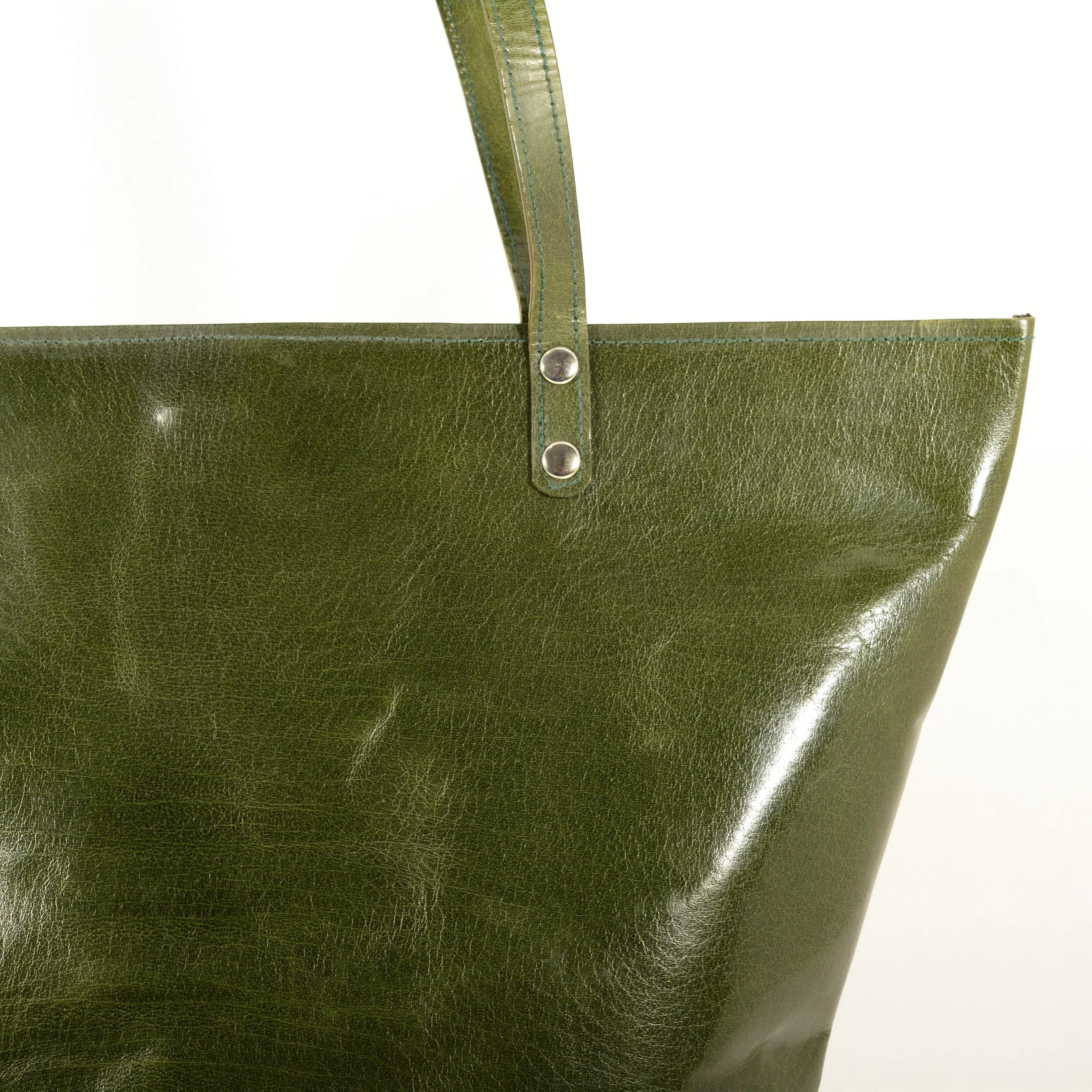 Зелена лачена кожена чанта – Голяма дамска чанта от естествена кожа ръчна изработка - Nadin's Leather Studio
